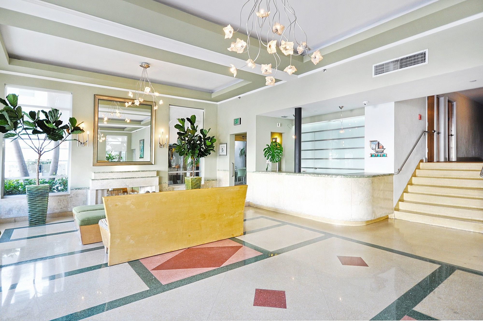 Crest Hotel Suites Miami Beach Kültér fotó